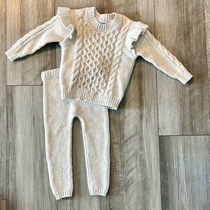 Old Navy Cream Kids Matching Set